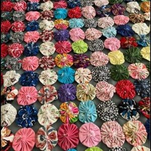 Vintage YO YO Quilt coverlet, HANDMADE! Beautiful colors and design! 4lbs10oz.